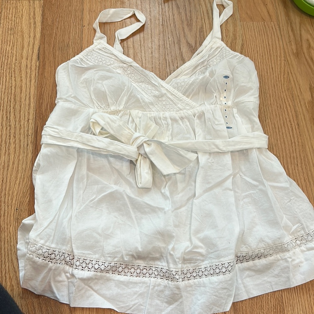 Never Worn White Maternity Tank top - Picture 1 of 2